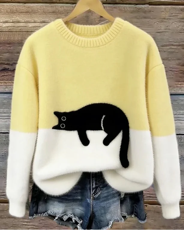 Luna | Women's Jumper with Cat Motif