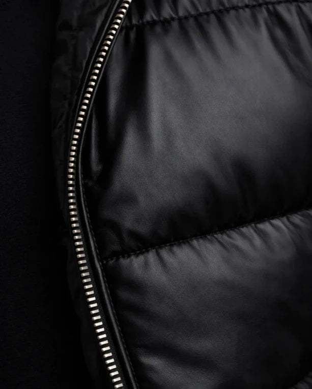 Christian Puffer Jacket | Iconic City Style with Soft Collar